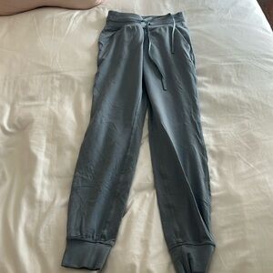 Lululemon License to Train High-Rise Pant size 0 color: belgian blue